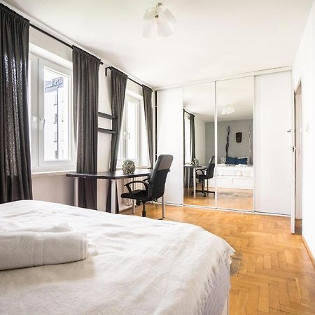 Oomph Warsaw Central 3-Bedroom Flat Extérieur photo