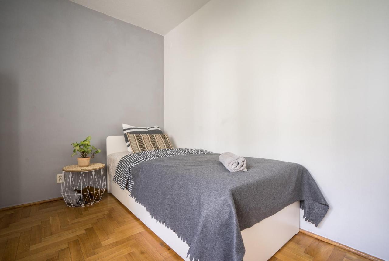 Oomph Warsaw Central 3-Bedroom Flat Extérieur photo